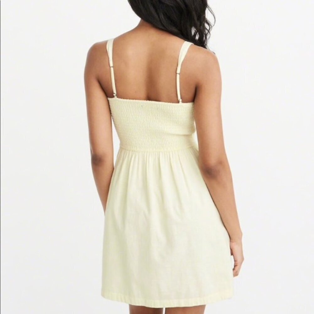 4 for $40 SALE! Abercrombie & Fitch Knot-Front Dress, Pale Yellow, Size Small - Picture 2 of 14